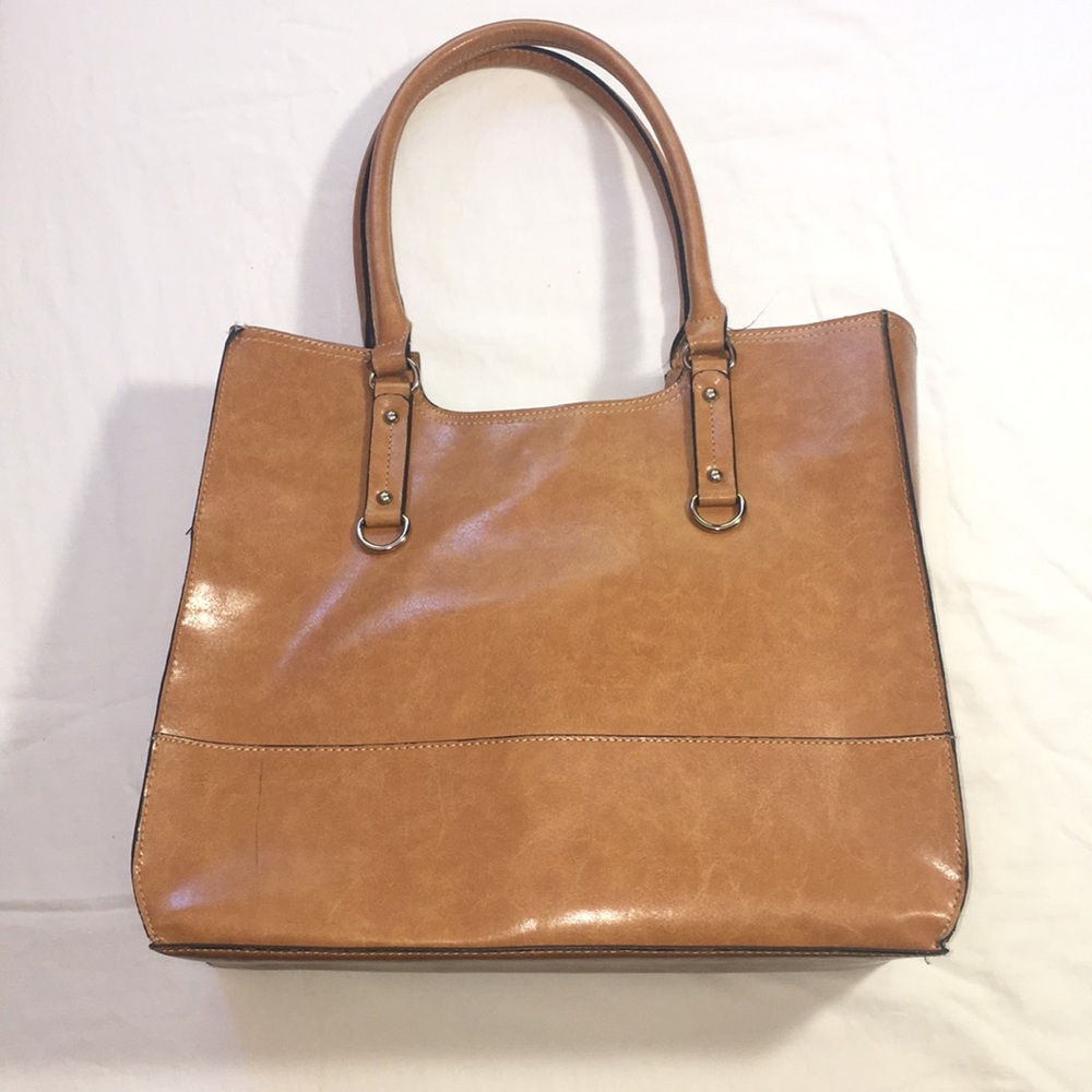 Brown/tan bag, good quality and sturdy